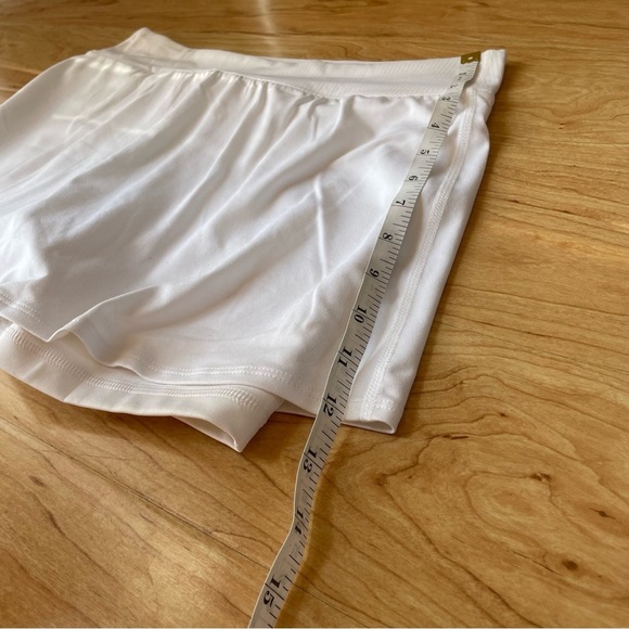 |Nike| Dri-Fit NWT White 2-1 Tennis Skirt with Built-in shorts Woman's M - Picture 8 of 8